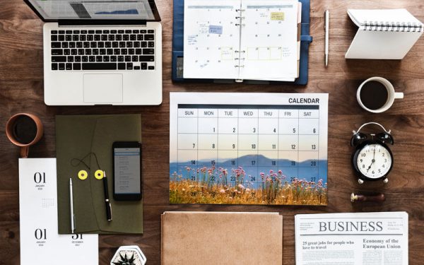 Kreatywne projekty kalendarzy promujące Twoją firmę